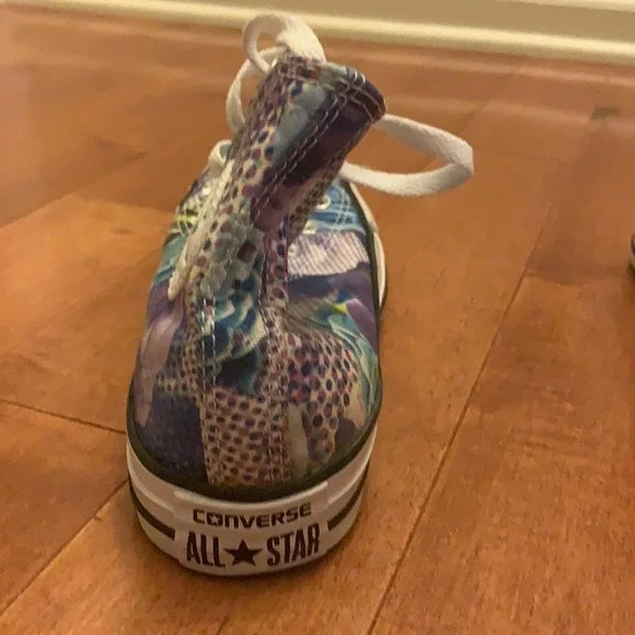 Converse Chuck Taylor All Star High Top Shoes Women's Size 6 MulticolorFloral - Picture 3 of 6